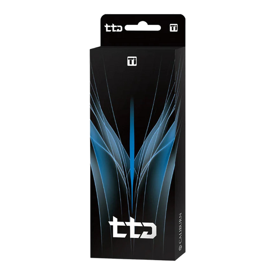 Hier sehen Sie den Caliburn TTD Complete Titanium T1 Black Steeldarts - 5g. Es handelt sich um einen hochwertigen schwarzen Steeldart aus Titan.
