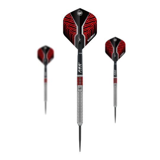 Winmau Team 360 Lewis Cook Steel Darts - 23g Auf dem Bild sind die Winmau Team 360 Lewis Cook Steeldarts - 23g als Set dargestellt. Man sieht mehrere Steeldarts zusammen.