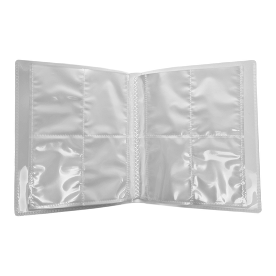 Panini blank collector's binder Auf dem Bild ist der Panini Blanko Sammelordner abgebildet. Der weiße Sammelordner ist für Panini-Sammelkarten geeignet.