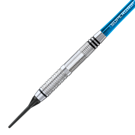 HA13968-B_Harrows_Blaze_Style_B_Softdarts_2 Das Bild zeigt einen Harrows Blaze Style B Softdart mit einem Gewicht von 18g. Der Dart hat ein silbernes, geriffeltes Barrel und ein blaues Schaftstück mit der Aufschrift „Supergrip“.