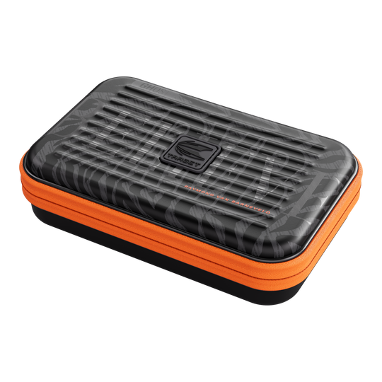 Takoma XL Ghost Series Raymond Van Barneveld dart case Das Bild zeigt das Takoma XL Ghost Series Raymond Van Barneveld Dartcase. Es ist ein Dartcase zur sicheren Aufbewahrung von Darts und Zubehör.