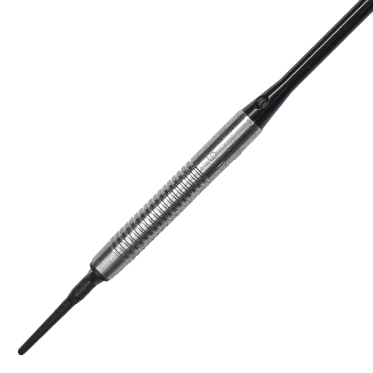 McDart 85 Tungsten V21 soft darts - 18.5g Das Bild zeigt einen McDart 85er Tungsten V21 Softdart mit einem Gewicht von 18,5g. Der Dartpfeil hat eine silberne, gerillte Griffzone und eine schwarze Spitze.
