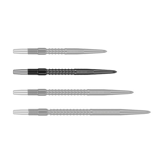 Target Swiss Firepoint Black dart tips Auf dem Bild sind vier schwarze Dartspitzen zu sehen, die nebeneinander liegen. Sie haben ein geriffeltes Design und bestehen aus Metall.