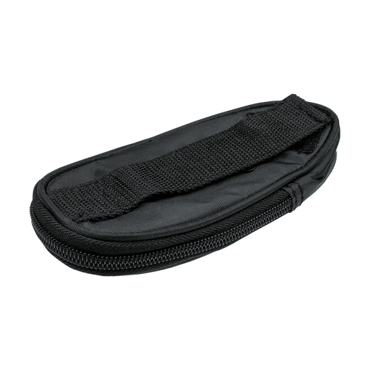 723_McDart_Slim_Case_Darttasche_Schwarz_4 Die Abbildung zeigt das McDart Slim Case Darttasche in Schwarz. Die Tasche ist schlank, hat einen Reißverschluss und einen Tragegriff.